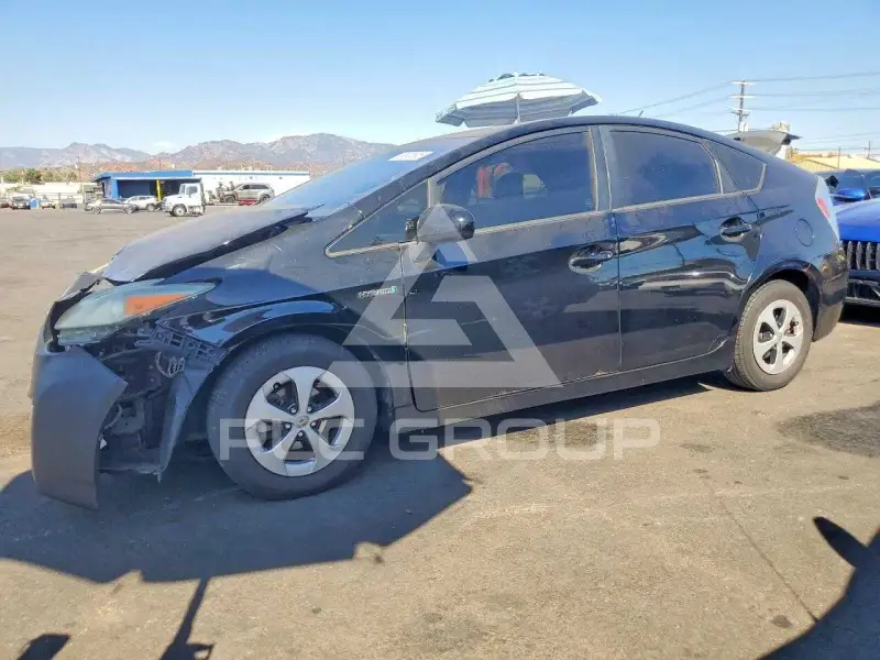 2014 Toyota PRIUS photo