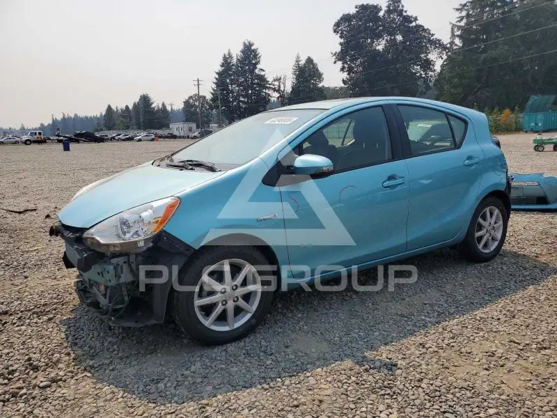2014 Toyota PRIUS фото