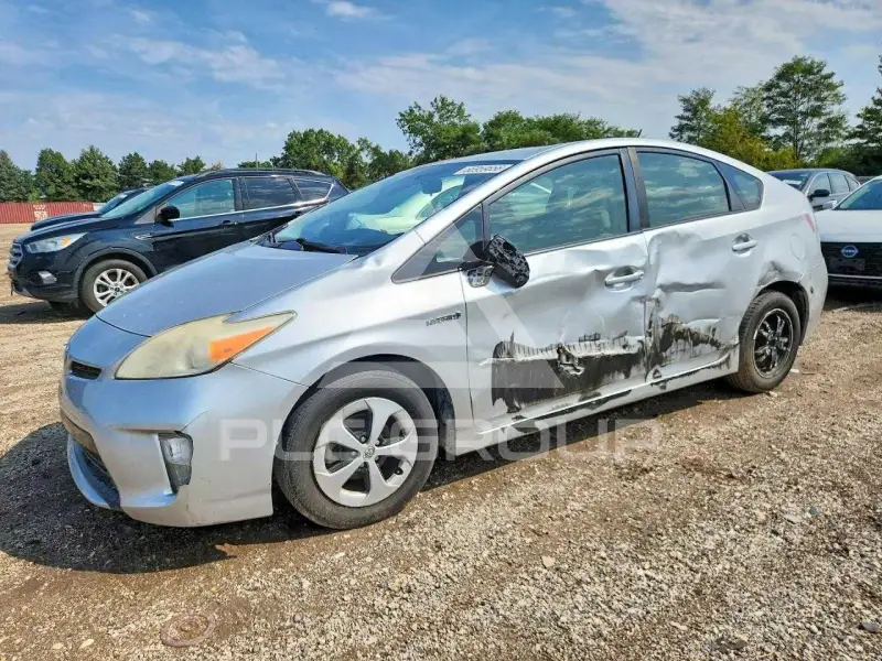 2014 Toyota PRIUS фото