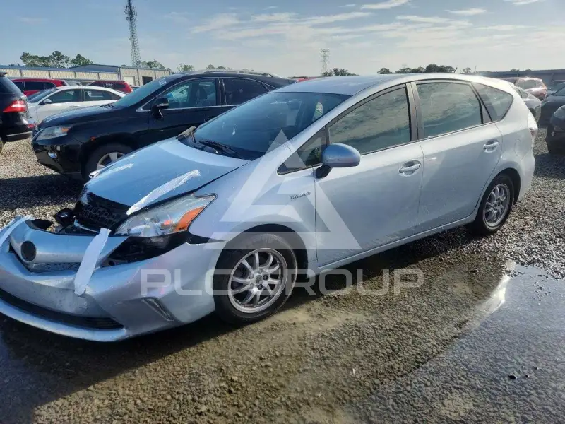 2014 Toyota PRIUS фото