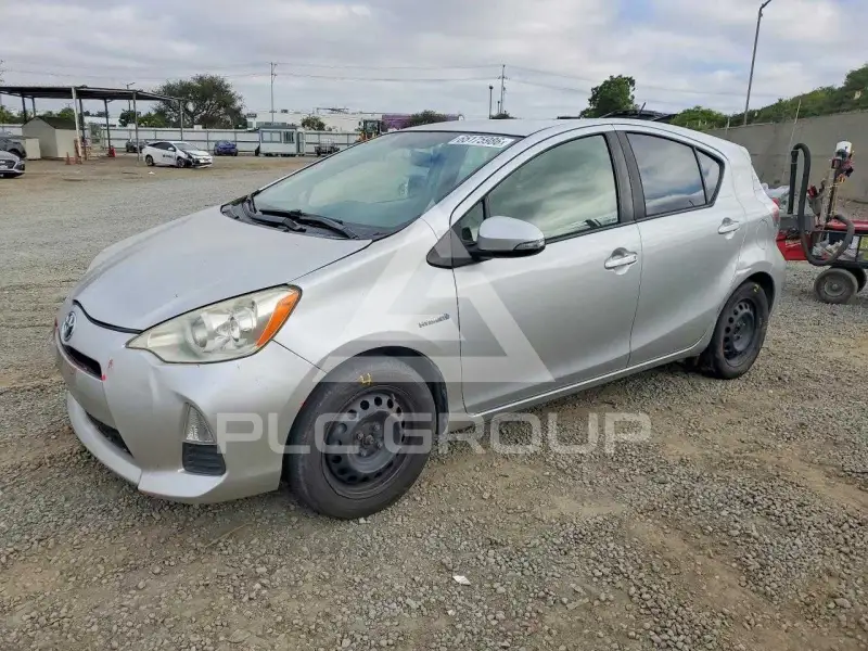 2014 Toyota PRIUS photo