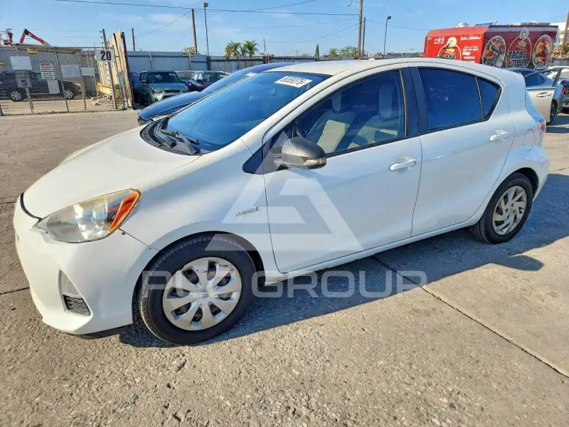 2014 Toyota PRIUS фото