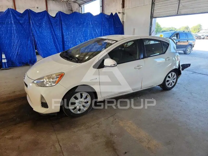 2014 Toyota PRIUS фото