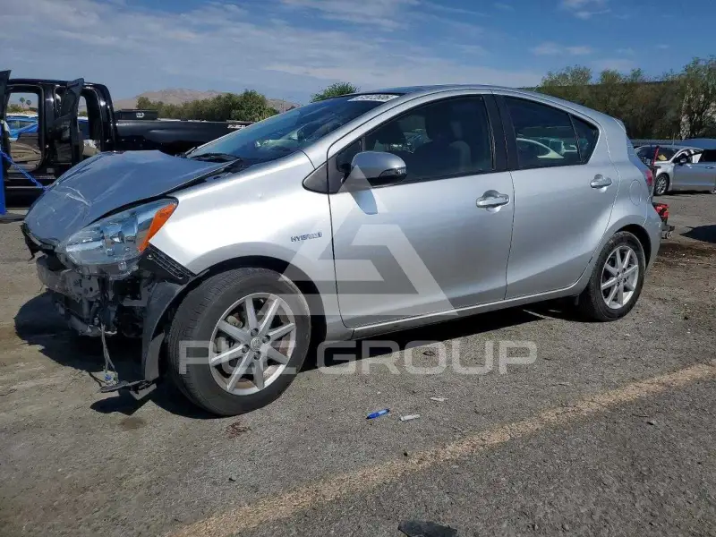 2014 Toyota PRIUS фото