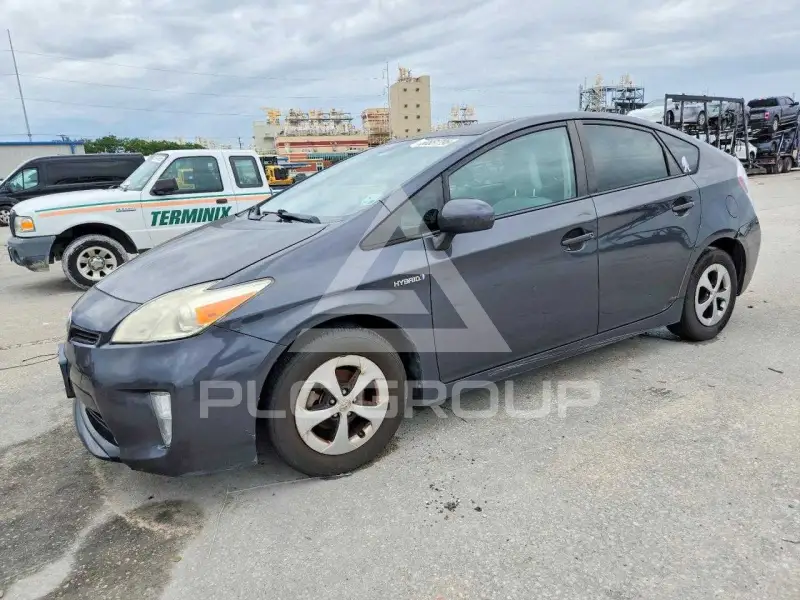 2014 Toyota PRIUS фото