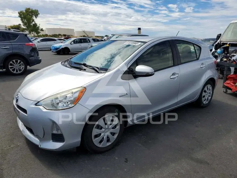 2014 Toyota PRIUS photo