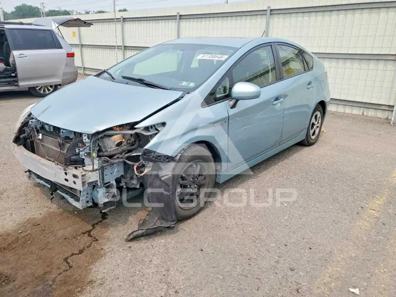2014 Toyota PRIUS фото