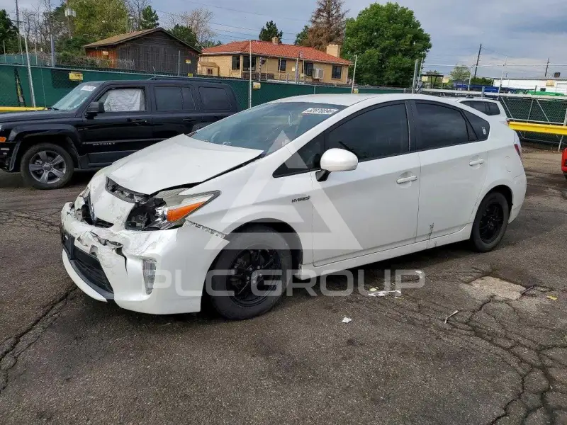2014 Toyota PRIUS фото