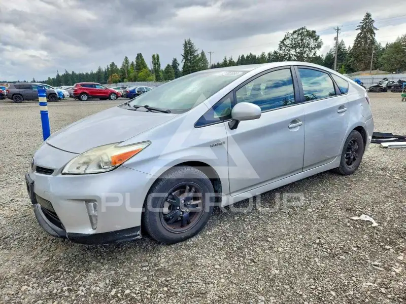 2014 Toyota PRIUS фото