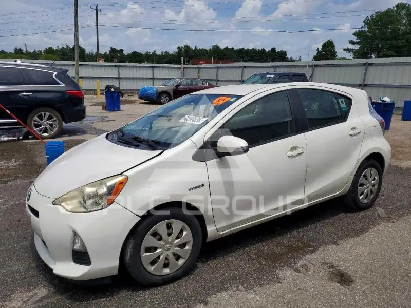 2014 Toyota PRIUS photo