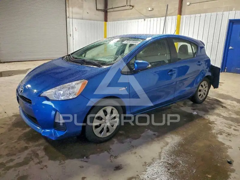 2014 Toyota PRIUS фото