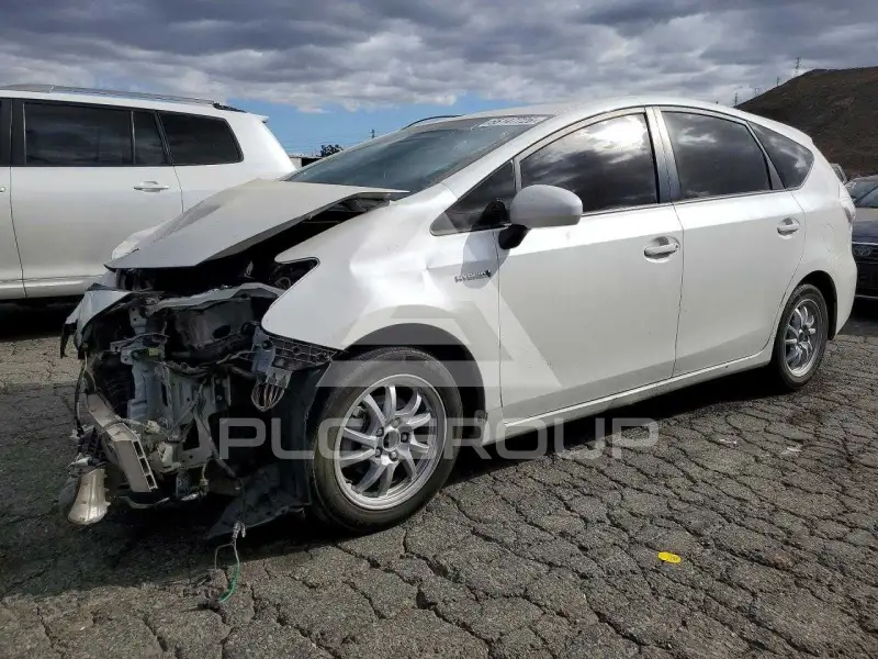 2014 Toyota PRIUS photo