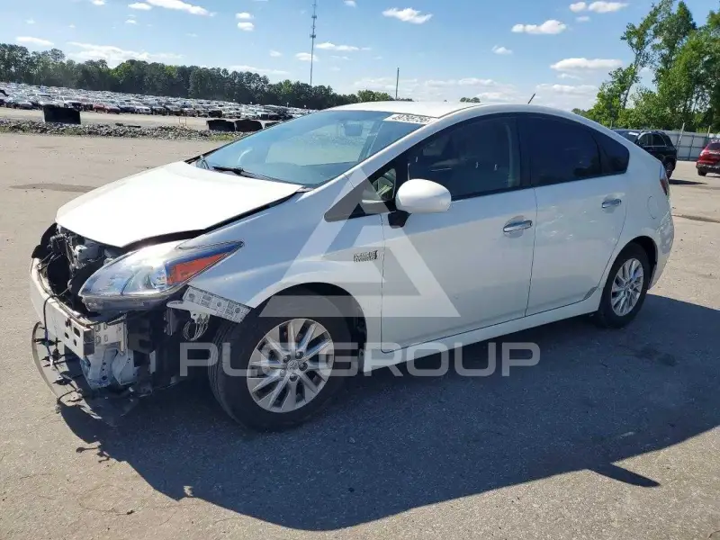 2014 Toyota PRIUS фото
