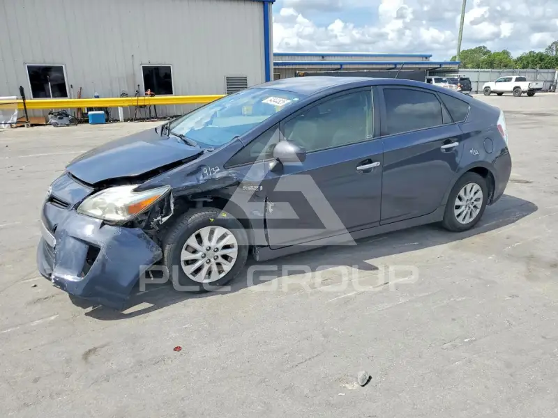 2014 Toyota PRIUS photo