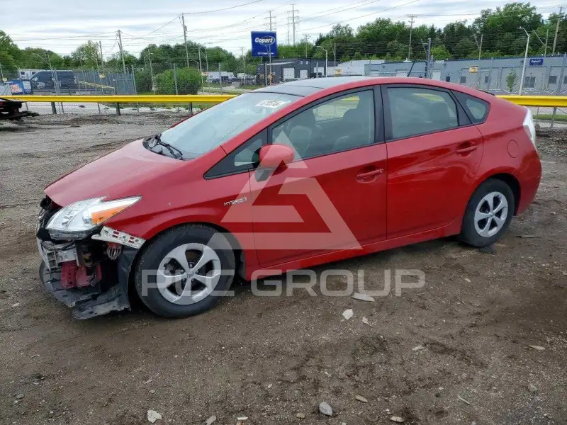 2014 Toyota PRIUS фото