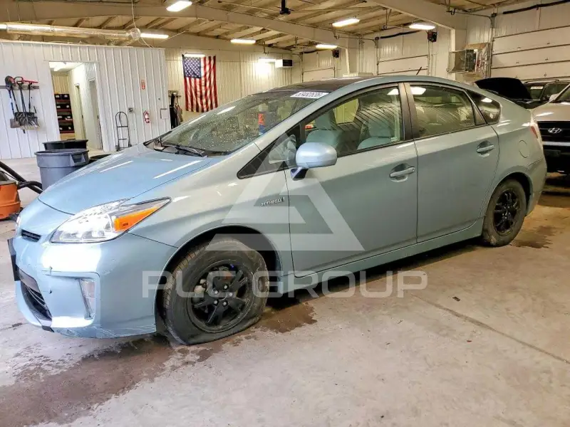 2014 Toyota PRIUS photo