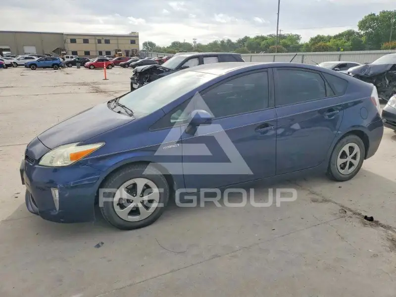 2014 Toyota PRIUS photo