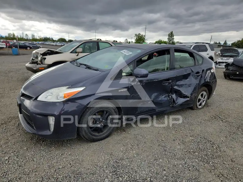 2014 Toyota PRIUS photo