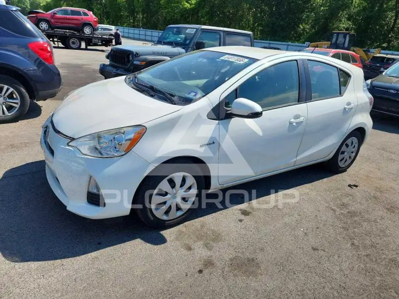 2014 Toyota PRIUS фото