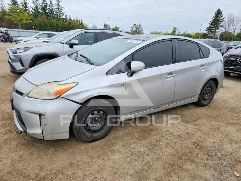 2014 Toyota PRIUS фото