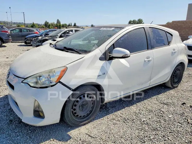 2014 Toyota PRIUS photo
