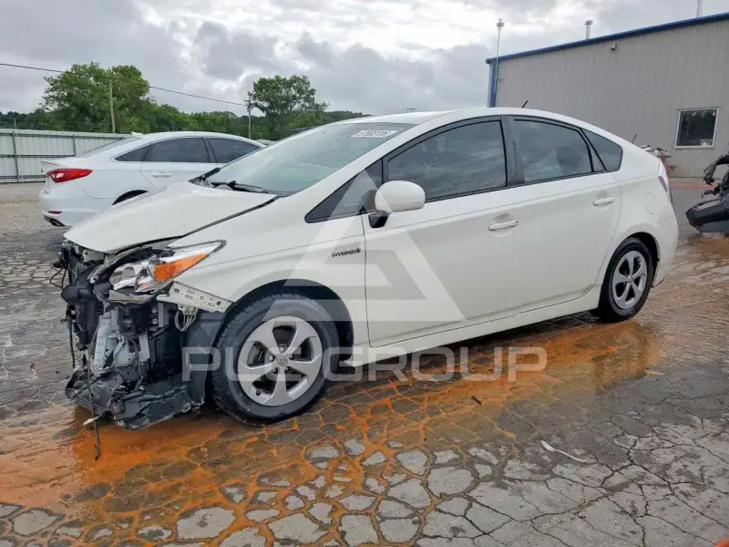 2014 Toyota PRIUS photo