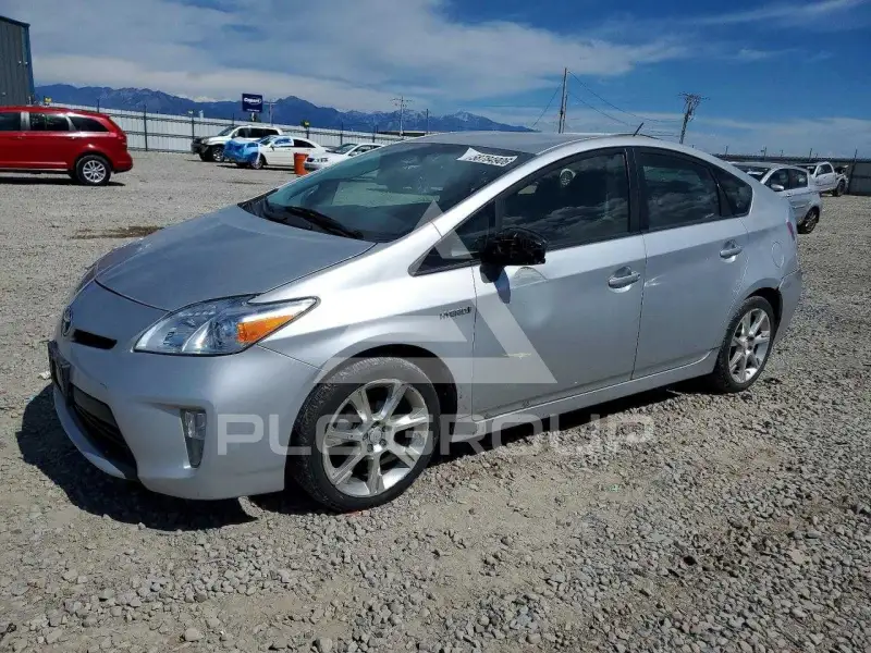2014 Toyota PRIUS фото
