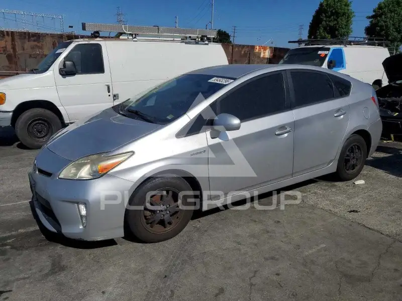 2014 Toyota PRIUS photo