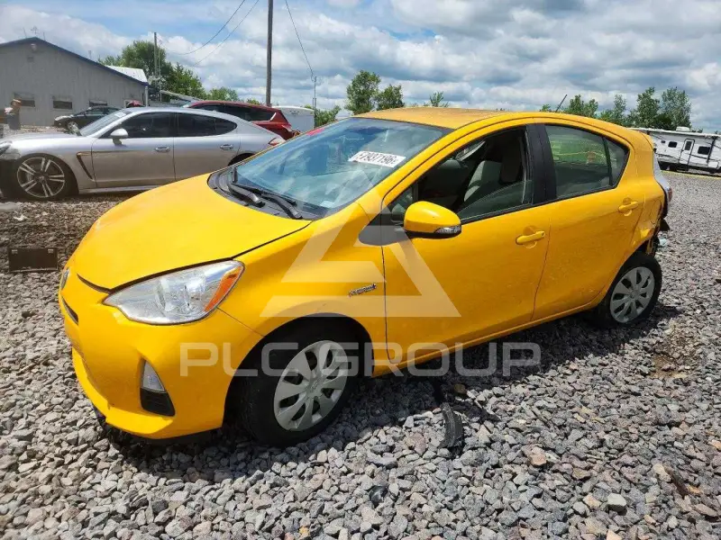 2014 Toyota PRIUS photo