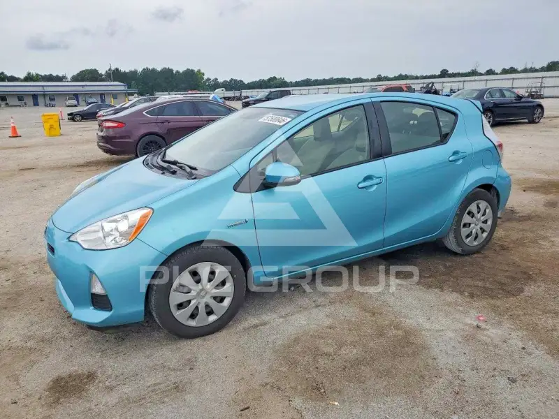 2014 Toyota PRIUS photo
