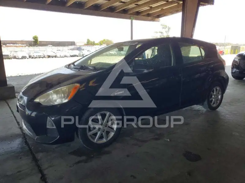 2014 Toyota PRIUS фото
