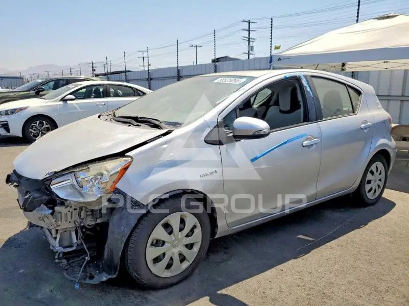 2014 Toyota PRIUS фото