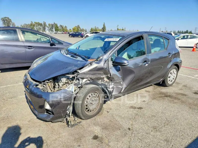 2014 Toyota PRIUS photo