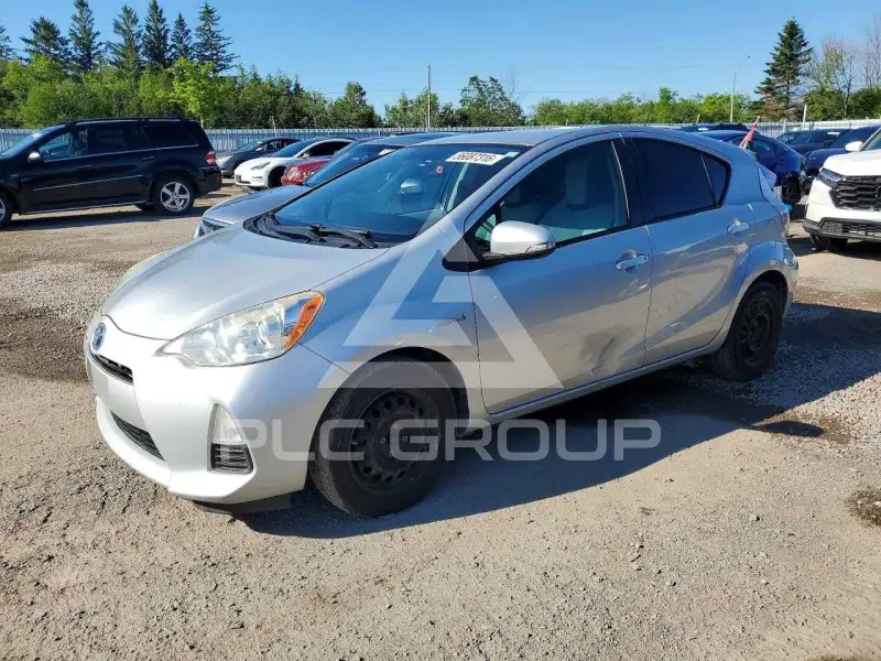 2014 Toyota PRIUS фото