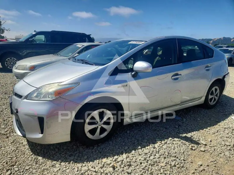 2014 Toyota PRIUS фото