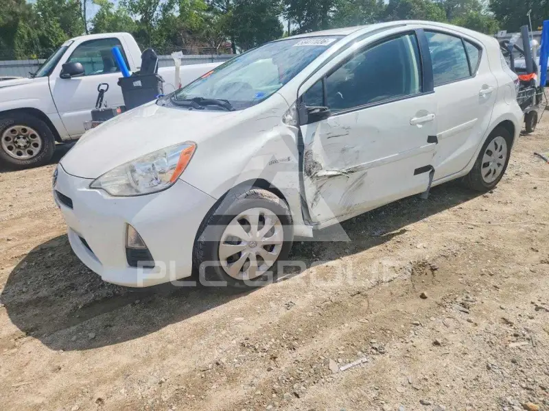2014 Toyota PRIUS фото