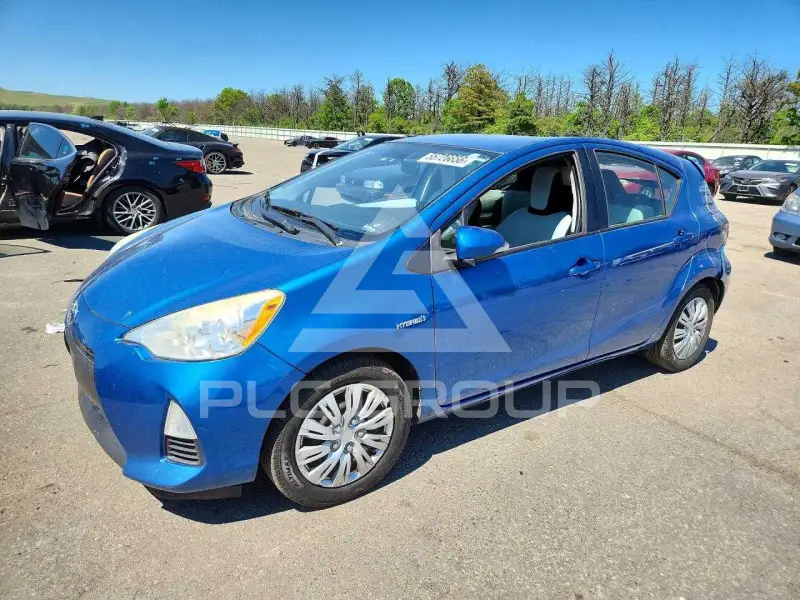 2014 Toyota PRIUS photo