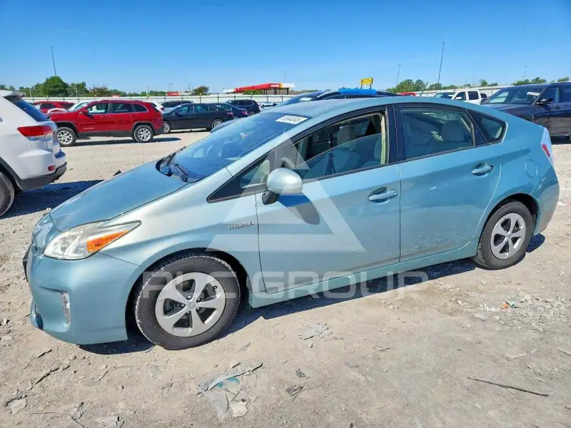 2014 Toyota PRIUS фото