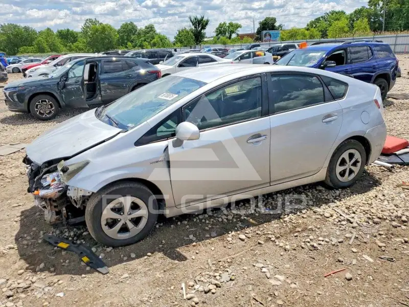 2014 Toyota PRIUS photo