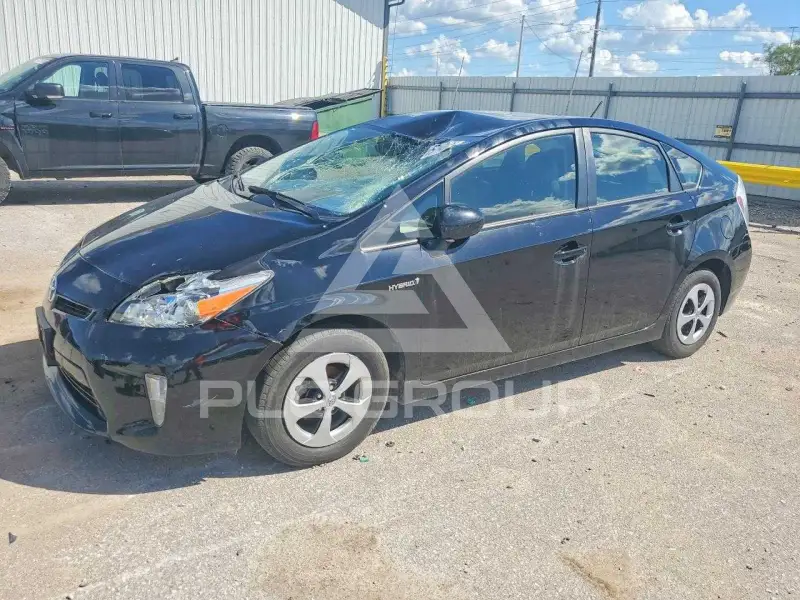 2014 Toyota PRIUS фото