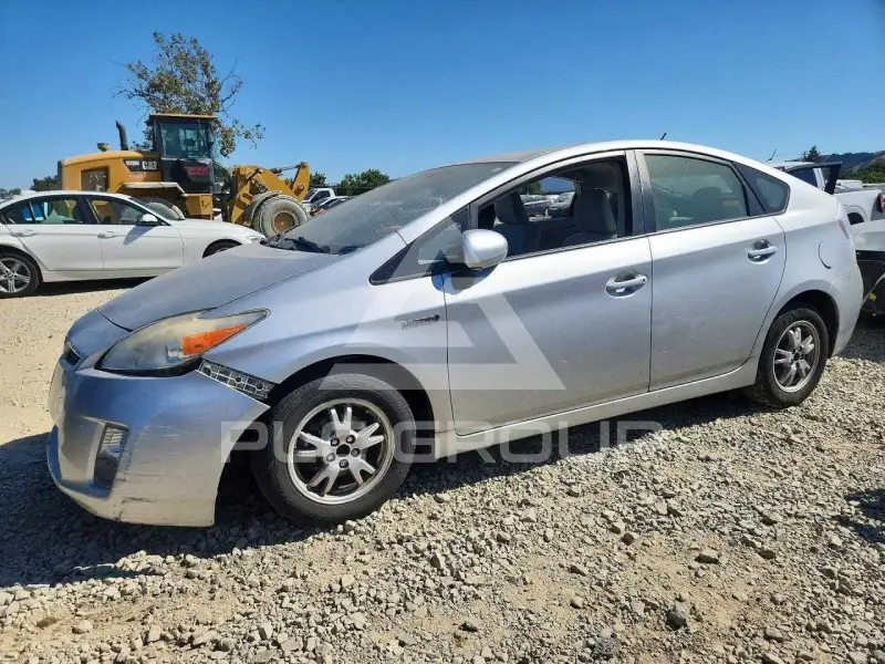 2014 Toyota PRIUS photo