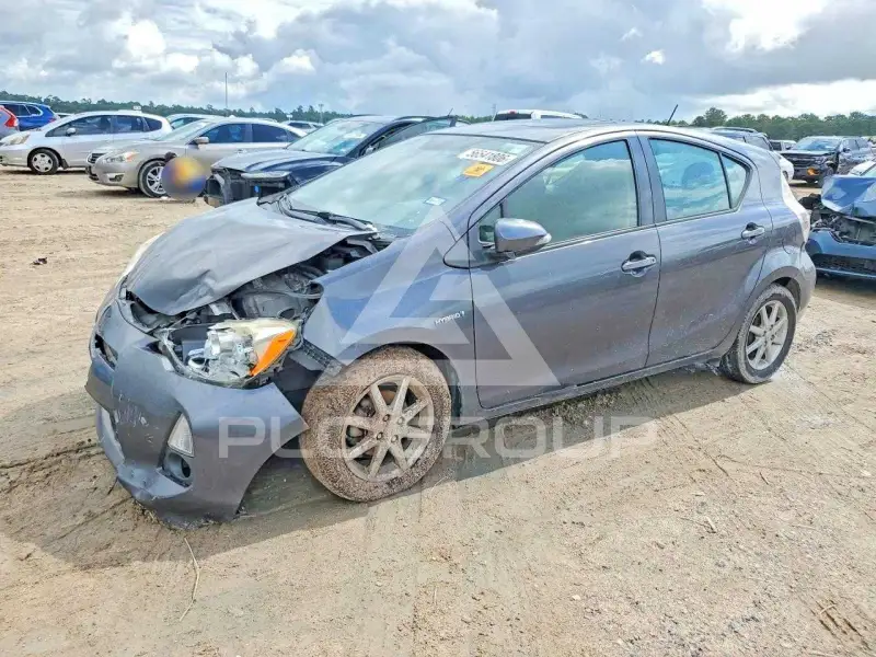 2014 Toyota PRIUS photo
