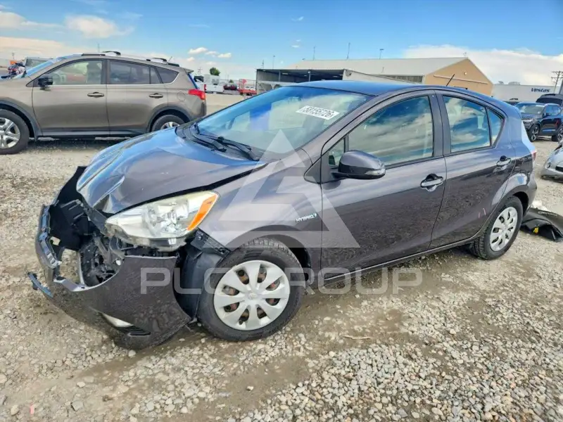 2014 Toyota PRIUS фото