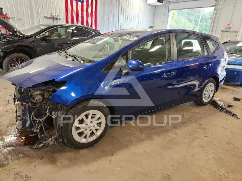 2014 Toyota PRIUS фото