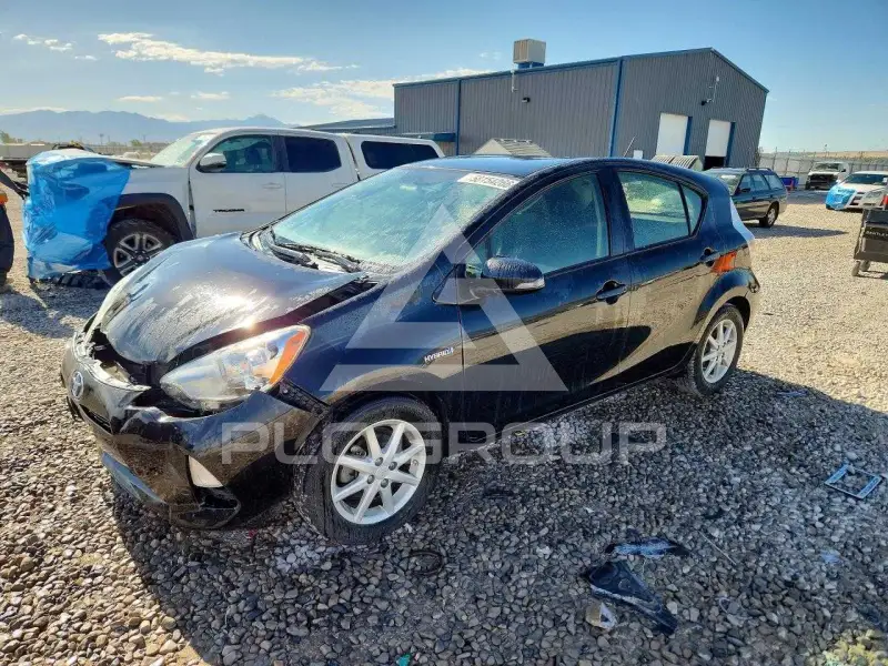 2014 Toyota PRIUS фото
