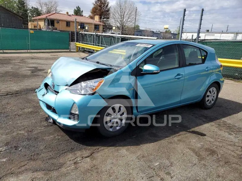 2014 Toyota PRIUS фото