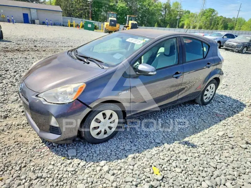 2014 Toyota PRIUS фото