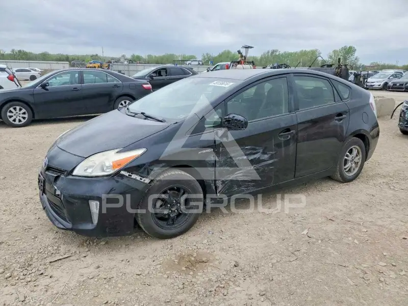 2014 Toyota PRIUS фото