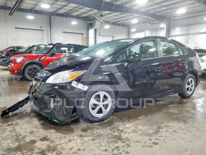 2014 Toyota PRIUS фото
