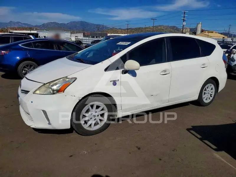 2014 Toyota PRIUS фото
